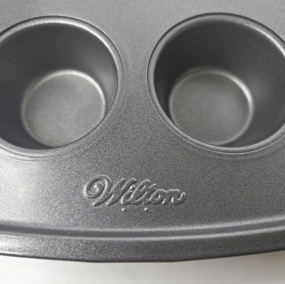 Wilton 24 Count Non-Stick Mini Muffin Pan